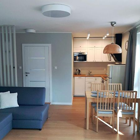 Apartament Rodzinny ชกลาร์สกา ปอเรมบา ภายนอก รูปภาพ
