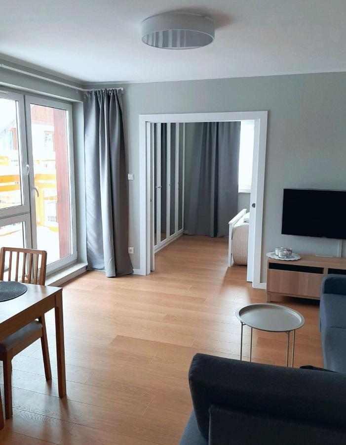 Apartament Rodzinny ชกลาร์สกา ปอเรมบา ภายนอก รูปภาพ